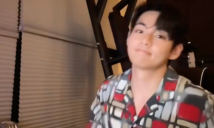 V Live - 9/10