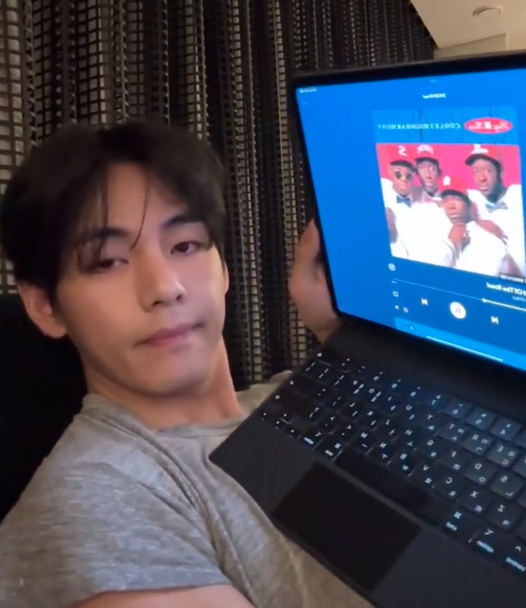 V Live - 9/18 (Part 2)